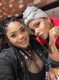 Happy birthday 🎊🎈🎁 To my beautiful sissy @margeblackmantt , one of the  most talented humans I know like what continent to richly bless you with  health and wealth love you ❤️❤️ happy birthday 🎈