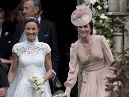 Kate Middleton Returns The Favor At Pippa Middleton S Wedding See The Sisters Together Middleton Wedding Pippa Middleton Wedding Pippa Middleton