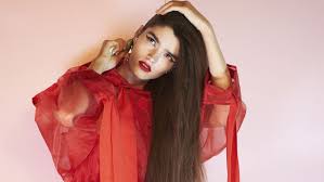 10 truc et astuces pour faire pousser les cheveux plus vite. Cheveux 6 Astuces De Pro Pour Faire Pousser Ses Cheveux Plus Vite Vogue Paris