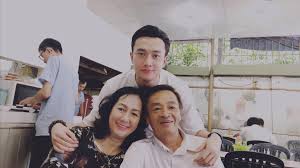 Với nam diễn viên, midu là cô gái giỏi giang, có tài năng, xinh đẹp. Quá»'c TrÆ°á»ng Bá»' Máº¹ Biáº¿t Ro Má»'i Quan Há»‡ Thá»±c Sá»± Cá»§a Toi Vá»›i Midu Vietnamnet