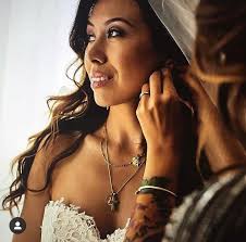 Lauren Andros's Instagram, Twitter & Facebook