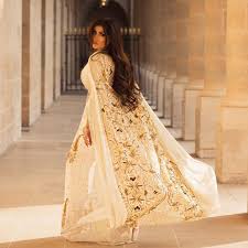 13 9 K Gilla Markeringar 355 Kommentarer Helly Luv Hellyluv Pa Instagram Paris With Luv Kurdi Traditional Dresses Designs Fashion Traditional Dresses