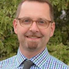 Shore Graduates Urged to Chart Own Course