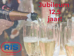 Drie Collega S 12 5 Jaar In Dienst Ris Rubber Nl Ris Rubber