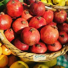Rania Abboud Raniaauxpaysdesmerveilles On Instagram Can T Get Enough Of Soukeltayeb Kamalmouzawak Lebanese Cuisine Lebanon Fruit