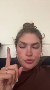 Kara Russo's Instagram, Twitter & Facebook