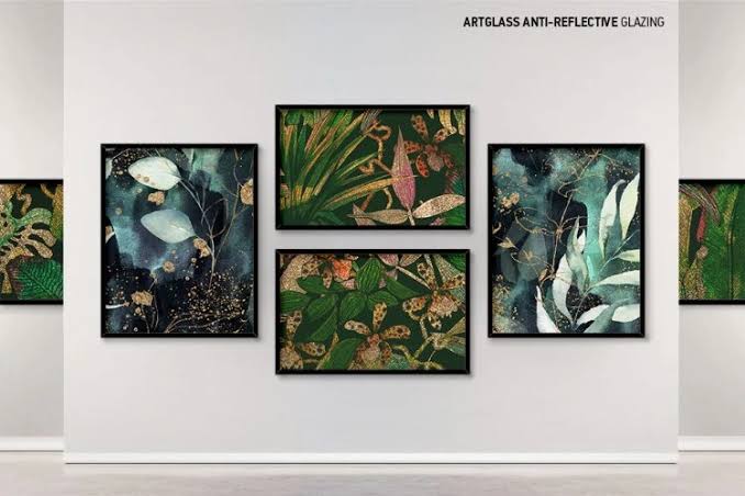 AR glass used in gallery