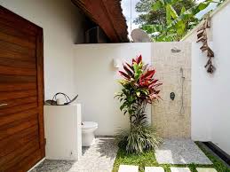 Sesampai disana kami menikmati pemandangan yg sangat sejuk sambil saling. Villa Candi Kecil Tiga Bedroom3 04 Luxury Villas Bali Seminyak Beach Luxury Villa Beach Villas Bali Beachfront Villas Bali A Handpicked Luxury Seminyak Villas Bali