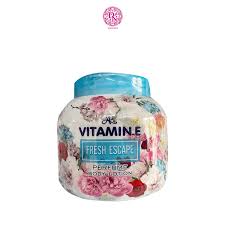KEM DƯỠNG ẨM VITAMIN E HƯƠNG NƯỚC HOA - MÀU XANH – DN Cosmetics | #1 Mỹ  Phẩm chính hãng chất lượng số 1 Đà Nẵng