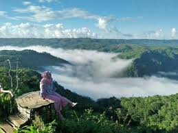 Untuk dapat menikmati indahnya yogyakarta di waktu malam, salah satu tempat yang paling ideal adalah di bukit bintang yang terletak di perbukitan pathuk. 58 Rekomendasi Tempat Wisata Jogja Terbaru 2021 Lokasi Tiket Masuk