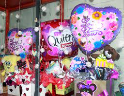 Puede parecer fácil pero no lo es tanto. Con Motivo Del Dia Del Amor Y La Amistad Demostrar Amor Puede Resultar Muy Costoso Elsiglocomve