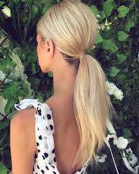 Insta And Pinterest Amymckeown5 Low Ponytail Hairstyles Fancy Ponytail Medium Hair Styles
