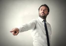 「年上 偉そう 外国人」の画像検索結果