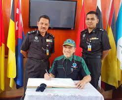 Pengasas aidijuma lawat penghuni tirai besi wanita metrotv. Kunjungan Mesra Kepada Tuan Abdul Halim Bin Ma Hasan Pengarah Penjara Kajang Ppim 10 07 2019 Ppim