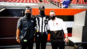 After coaching internships with the new york jets (2017) and buffalo bills (2019), callie brownson has. Nfl History Made Two Female Coaches And A Female Official On Field For Same Game In Cleveland Cbssports Com
