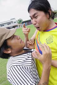 Thánh quảng cáo” Thái Lan: Thanh niên nghiêm túc chuyên nghĩ ý tưởng hài,  lập page vốn để gây ấn tượng với “crush” nhưng rồi thu hút gần 1 triệu fan