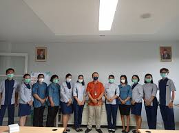 Peran ahli gizi dalam penanganan pasien di rumah sakit writer : Workshop Public Relation Make Your Speech To Be Quality Bagi Staff Front Office Frontliner Rumah Sakit Santa Clara Rs Santa Clara