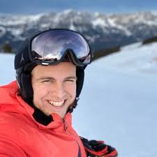 Robin Geyer (@RobG_91)