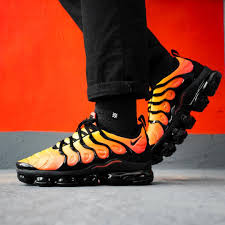 Nike Air Vapormax Plus Orange Crimson Running Shoes For Men Nike Air Vapormax Running Shoes