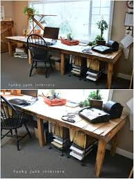 17 Easy To Build Diy Craft Desks You Just Can T Live Without Diy Crafts Desk Craft Desk Pallet Diy