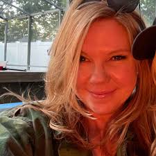 Licking County Mom Prom Supports Victim Services of East Central Ohio