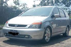 Sebelum munculnya honda mobilio, mobil ini merupakan mpv termurah dari pabrikan honda, setingkat dibawah honda odyssey. Honda Stream Lumayan Menggoda Cek Bagian Ini Siapa Tau Rembes Gridoto Com