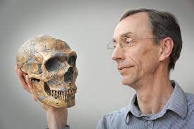 Alman dilinde vadi tal ve ya thal denildiği için neandertal adını almışlardır. The Neandertal Genome Project Max Planck Gesellschaft