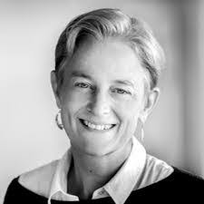 Arlene Wray's Instagram, Twitter & Facebook