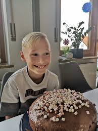 Schalte immer wieder neue leckere rezepte frei und backe apfelkuchen, gugelhupf, zitronenrolle oder erdbeertraum so oft du willst. Online Backen Der Jugendabteilung Musikverein Volkertshausen
