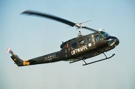 Verkaufe einen militär helikopter mit austauschbarem akku, dieser ist. Bell Uh 1 Wikipedia