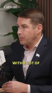 Meet Madelyn: An empowering asset to the community 💫 Madelyn is a member  of The Collective by CNYWN and is a Financial Advisor at Rockbridge  Investment Management, where she helps her clients