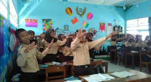 1.suasana dalam kelas yang kondusif. Menengok Cerianya Gerakan Sekolah Menyenangkan Di Smp 2 Sleman Suara Jogja