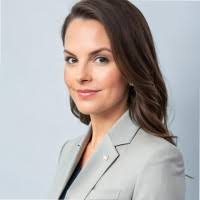 Caitlin Friend's Instagram, Twitter & Facebook