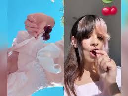 Melanie Cherry's Instagram, Twitter & Facebook