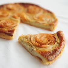 Une Tarte Pomme Amandine Avec De Jolies Roses Tarte Amandine Aux Pommes Tarte Amandine Amandine