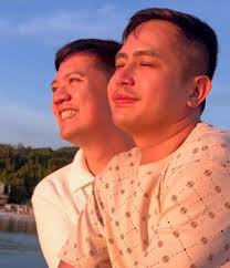 Permission to post Po Admin🫰🩷🐝 Guys here's our lovely MODERATORS of Brgy  HUBBYBEES 🐝 #hubbybees 🐝 Sir David and Rye Ate Rose Sayo Soledad & Lindy  Sayo Helacio 😘