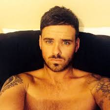 Friends pose as TV producers to stage First Dates prank