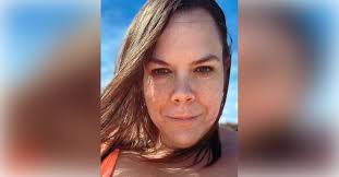 Obituary information for Lyndsay Rose Howell