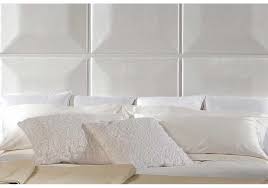 Une qui préfère la largeur dite habituelle, une autre qui ne jure que par l'importante largeur. Migaori Lit Avec Tete De Lit Haute Rugiano Milia Shop