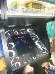 Juegos arcade naves 80 : Galaxian Wikipedia La Enciclopedia Libre