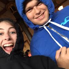 Dyanna (@pinkysbffl)