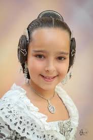 La imagen oficial de las 73 aspirantes a fallera mayor infantil de València  2020