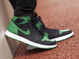 Air Jordan 1 High React Black White Gym Red 2020 Air Jordan 1 Retro High Og Pine Green 2 0 555088 030 In 2020 Air Jordans Jordan 1 Retro High Jordan 1