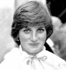ايضا صورة نادرة للاميرة ديانا منتهى الجمال بهذي الفترة Princess Diana Princes Diana Lady Diana Spencer