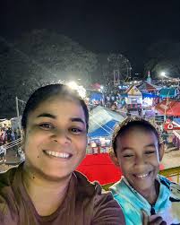 I don't get to see my younger brother often, so I thought it would be good  to spend this holiday season with him. I'm so glad I did. Merry Christmas  from us!