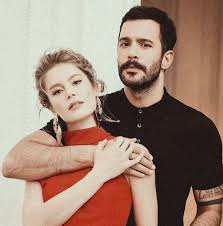 Kuzgun dizisinin dila'sı burcu biricik kuzgun dizisinin yeni sezonu için sete geldi. Burcu Biricik Tumblr Shared By ð'¬ð'Žð'Žð'‚ ð'® ð'ºð'•ð'ð'ð'†