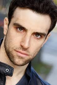 RJ Collins : sa biographie, filmographie, et quelques photos