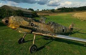Vous possédez une epave dans votre jardin ? La Russie L Eldorado Des Chasseurs D Epaves D Avion Polnagaillot