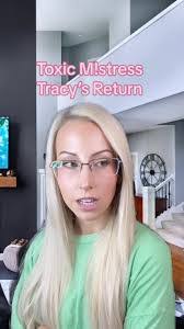 Tracy Bolduc's Instagram, Twitter & Facebook