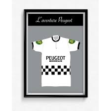 Découvrez la collection maillot cycliste vintage des légendes du cyclisme faites revivre les maillots rétro des grands champions tels que merckx, ocana, anquetil, hinault. Poster Maillot Peugeot